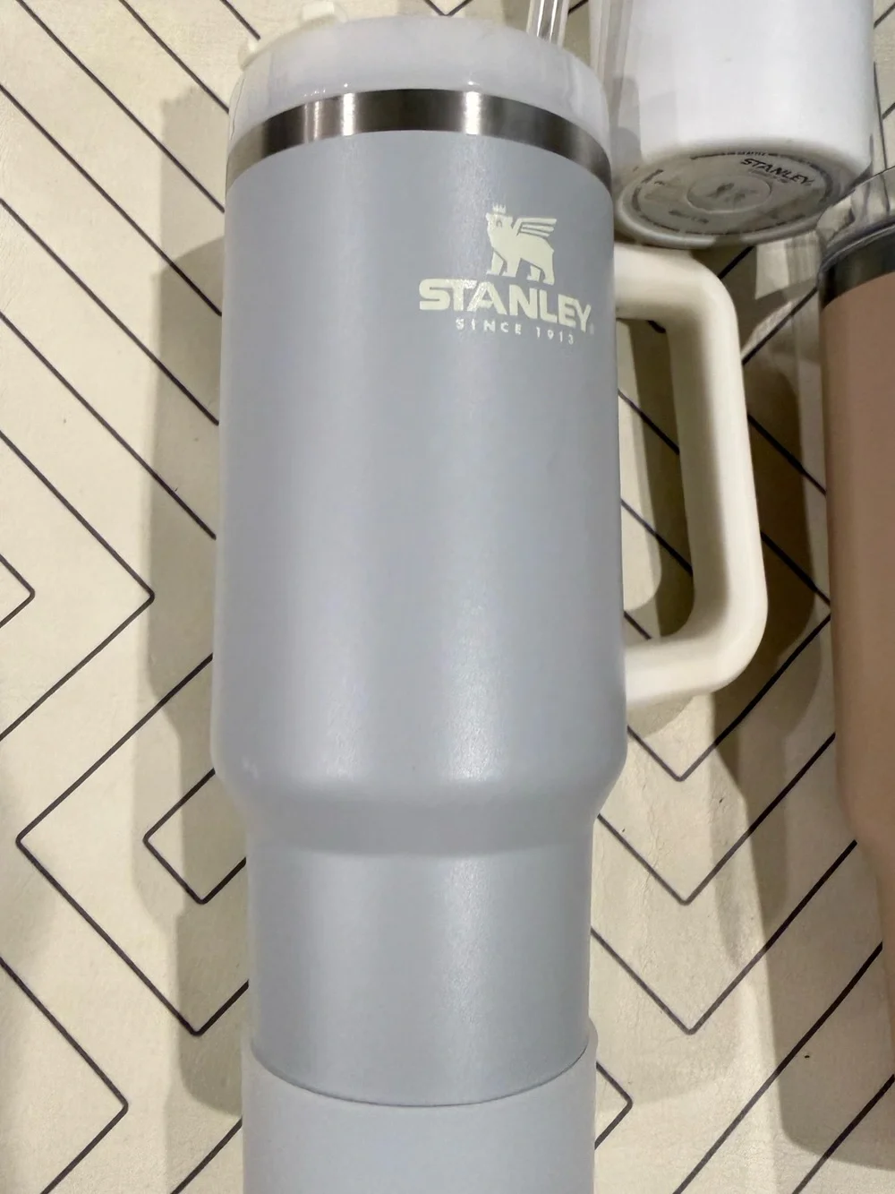 Bundle of Stanley 40oz Cups - Picture 4 of 15